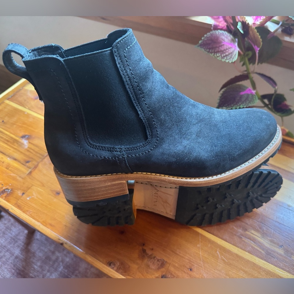 Portland Leather Patina clack suede Chelsea boot